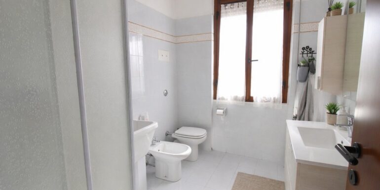 WhatsApp Image 2026-04-16 at 12.26.52